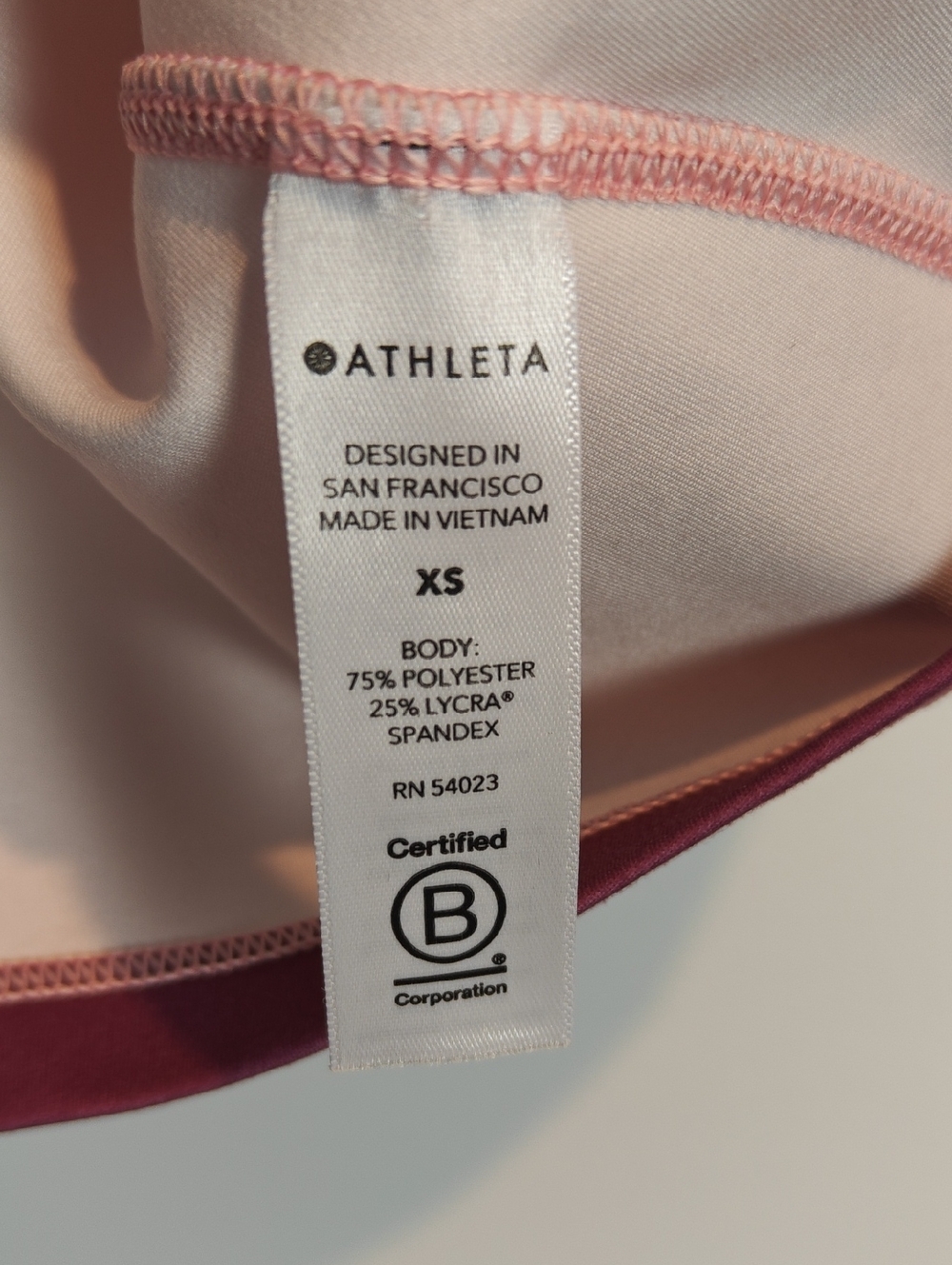 ATHLETA Shanti Printed Crop Tank in Sea Spray Vintage Plum Size XS - Picture 3 of 16